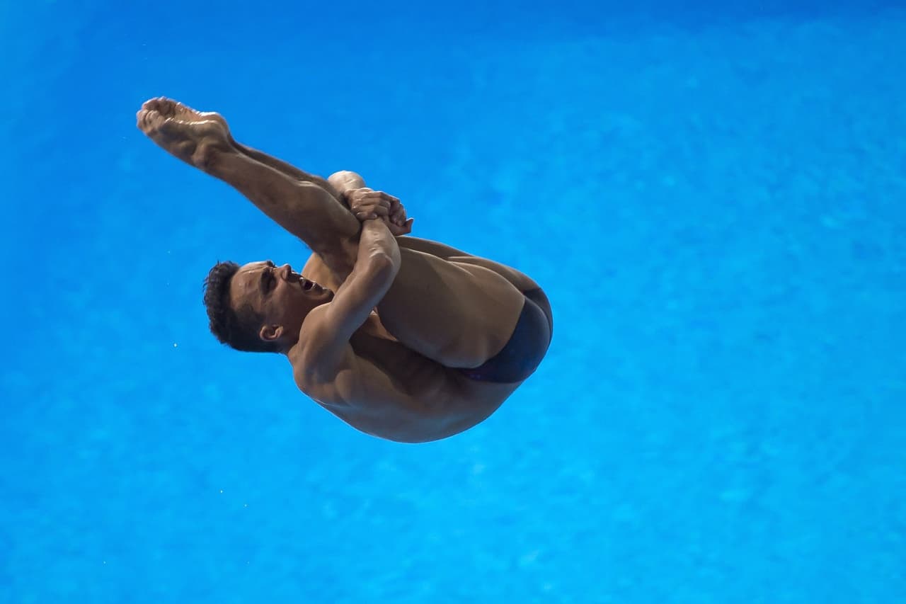 Juan Celaya suma el oro 16 para México desde el trampolín de 1 m.