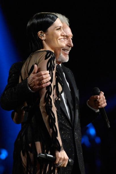 El dueto fue una de las cosas más románticas de la noche.