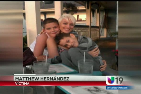 ¿MAT" A SU HIJO A HACHAZOS? Autoridades de Sacramento encontraron al pequeño de apenas nueve años muerto en el sofá cuando llegaron a la escena a media noche. Ver toda la información