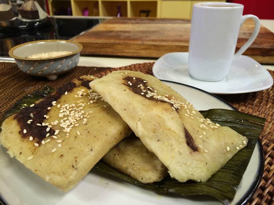 Chef Oropeza nos enseña a preparar unos deliciosos tamalitos oaxaqueños.