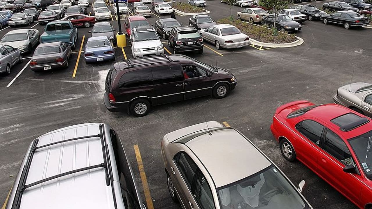 El calor golpea al norte de Texas y olvidar a un niño en un carro puede ser mortal 