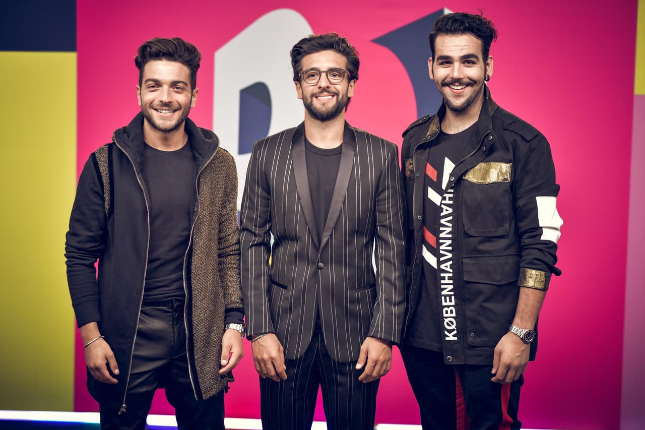 Finalmente, dos de los integrantes del trío italiano Il Volo, Piero e Ignacio también eligieron llegar a Premios Juventud 2018 portando modernas chaquetas de marcas italianas.