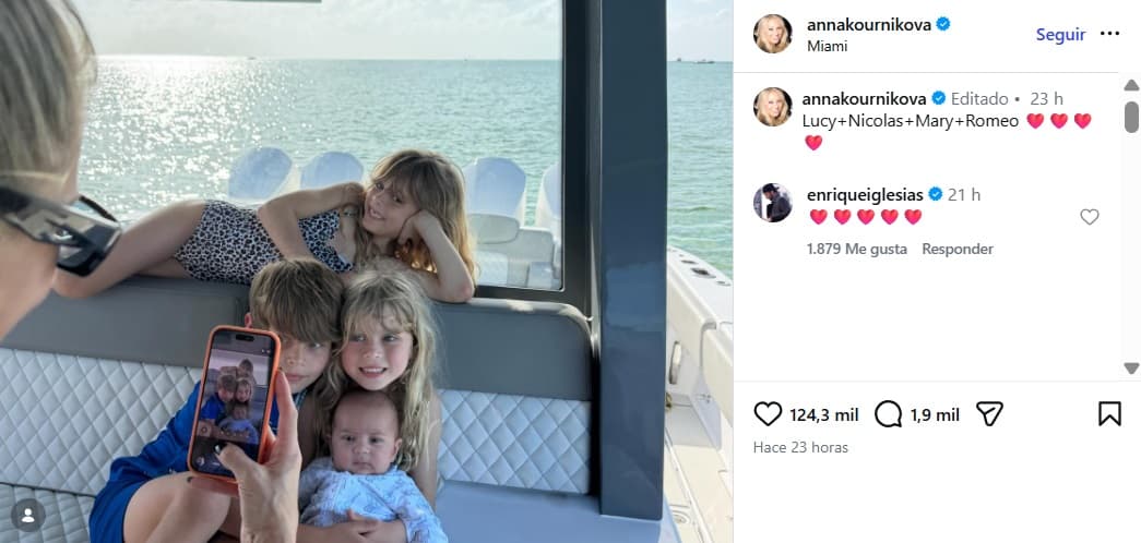 Anna Kournikova reveló el género y nombre de su cuarto bebé con Enrique Iglesias.