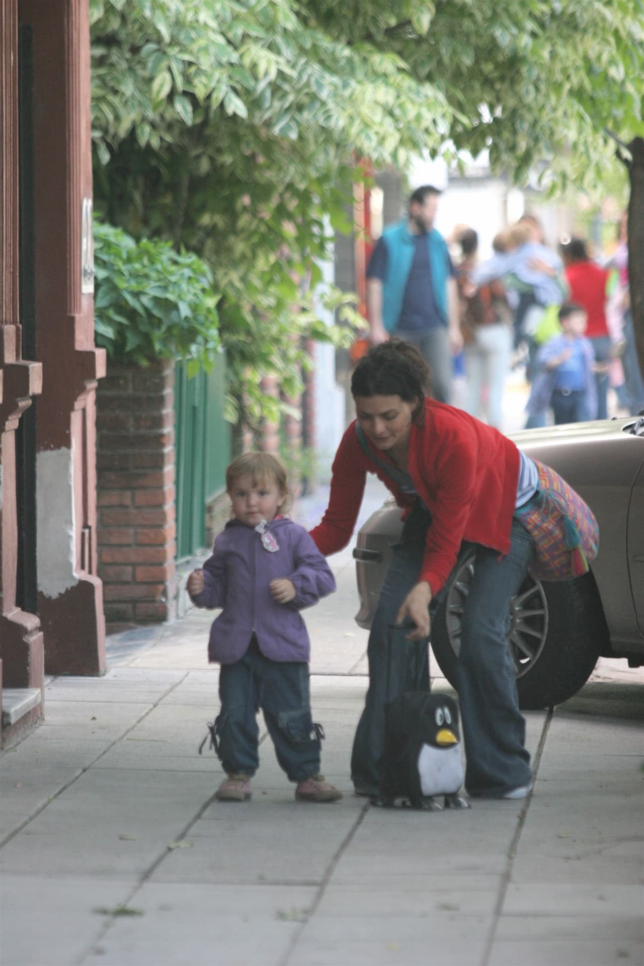 Esta imagen fue captada en el año 2006 en Argentina cuando Lucrecia tenía sólo 2 años de edad, en ese tiempo la actriz grababa la serie 'Amas de casa desesperadas' y se daba tiempo para atender a su primogénita.