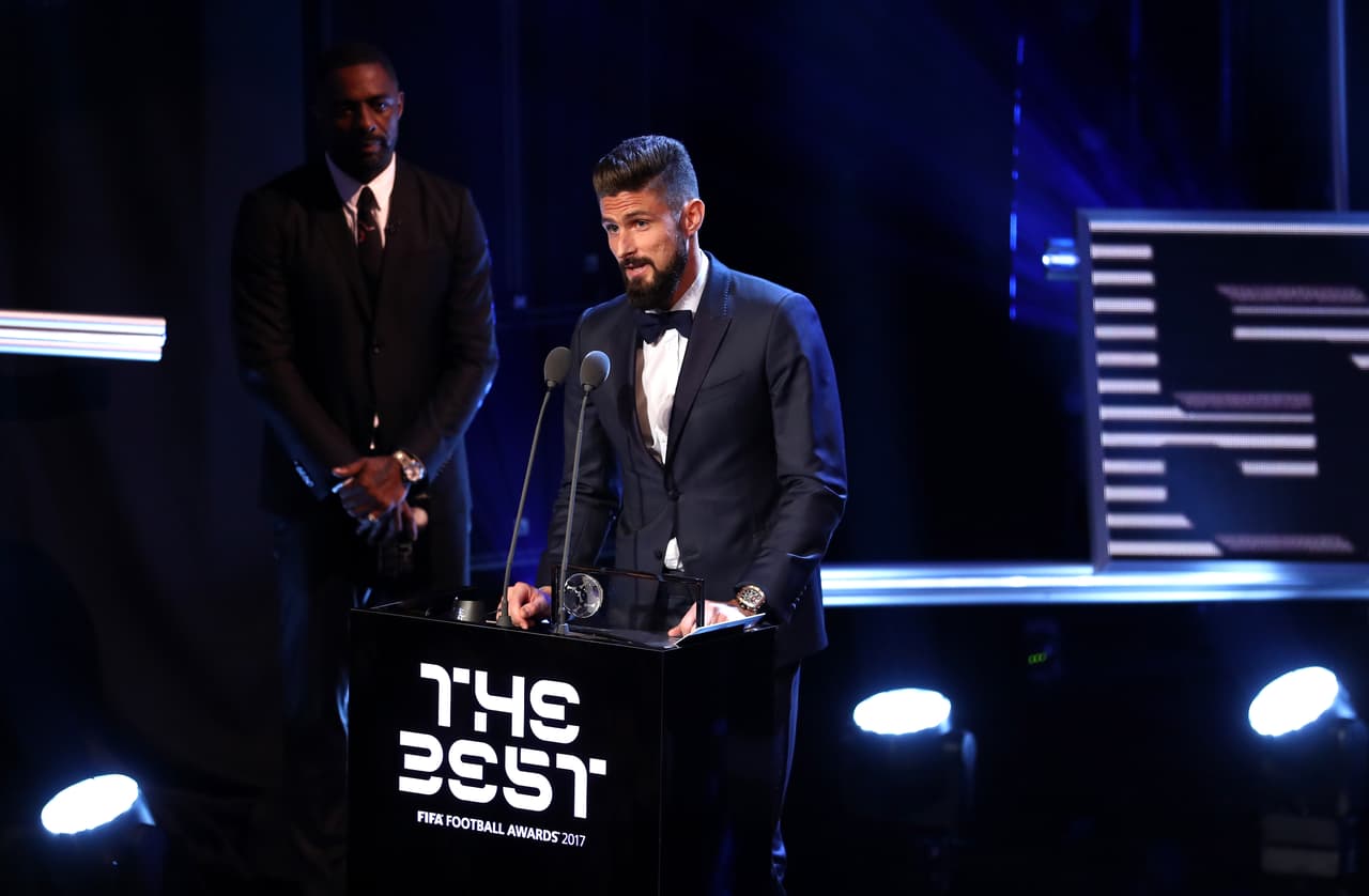 Con el 'escorpión', Olivier Giroud se lleva el Premio Puskas al gol del año 