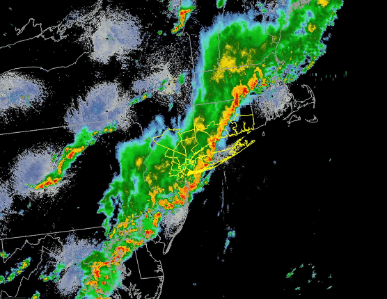 Fuertes tormentas en la costa este obligaron a cancelar más de 1,650 vuelos