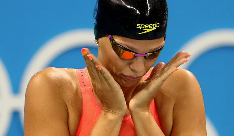 La nadadora Yulia Efimova de Rusia decoró sus uñas con un manicure con dos tonos naranja y con efecto de degradado, a juego con su traje de baño.
<br>