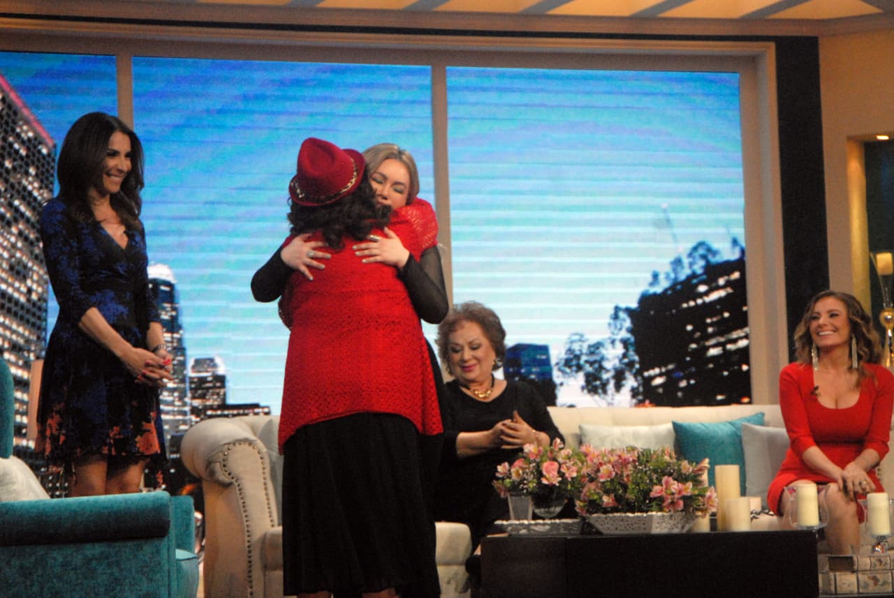 Doña Rosa, la abuela de Chiquis Rivera también engalanó la noche y desbordó las emociones de su nieta.