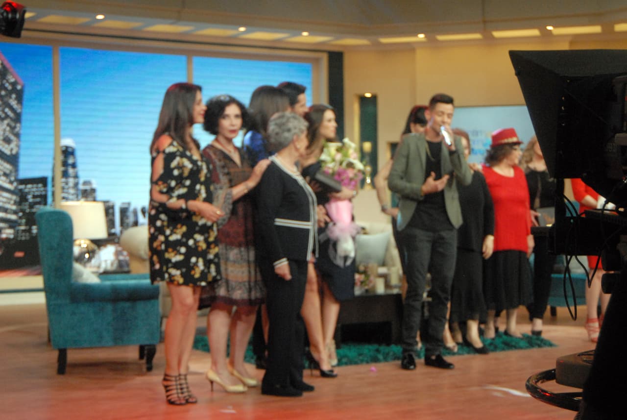 El set se convirtió en una gran fiesta con la presencia de todas las estrellas que estuvieron presentes.