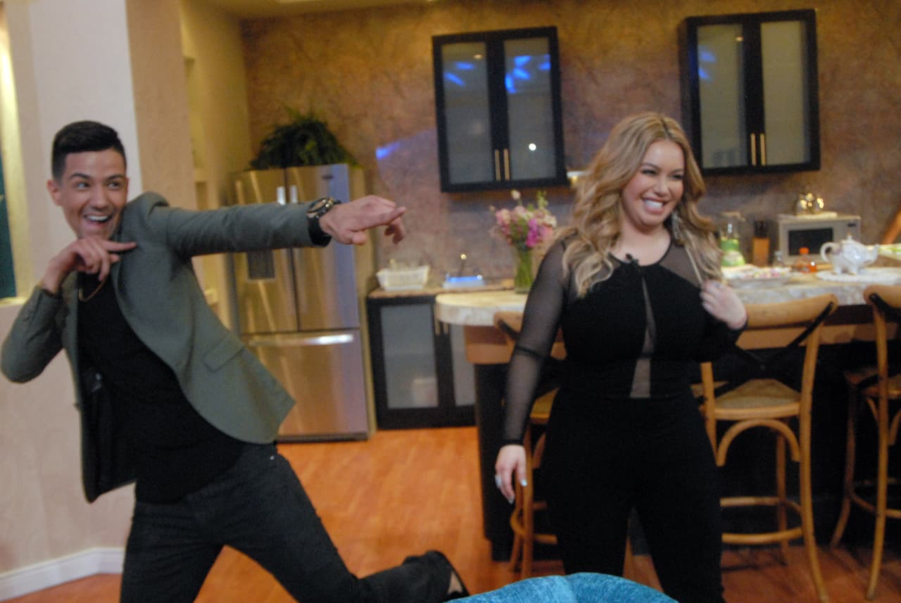 Sin duda, Luis y Chiquis fueron quienes más se divirtieron al terminar el programa. ¡Así se vivió la transmisión de Íntimamente Compartiendo entre Amigas!