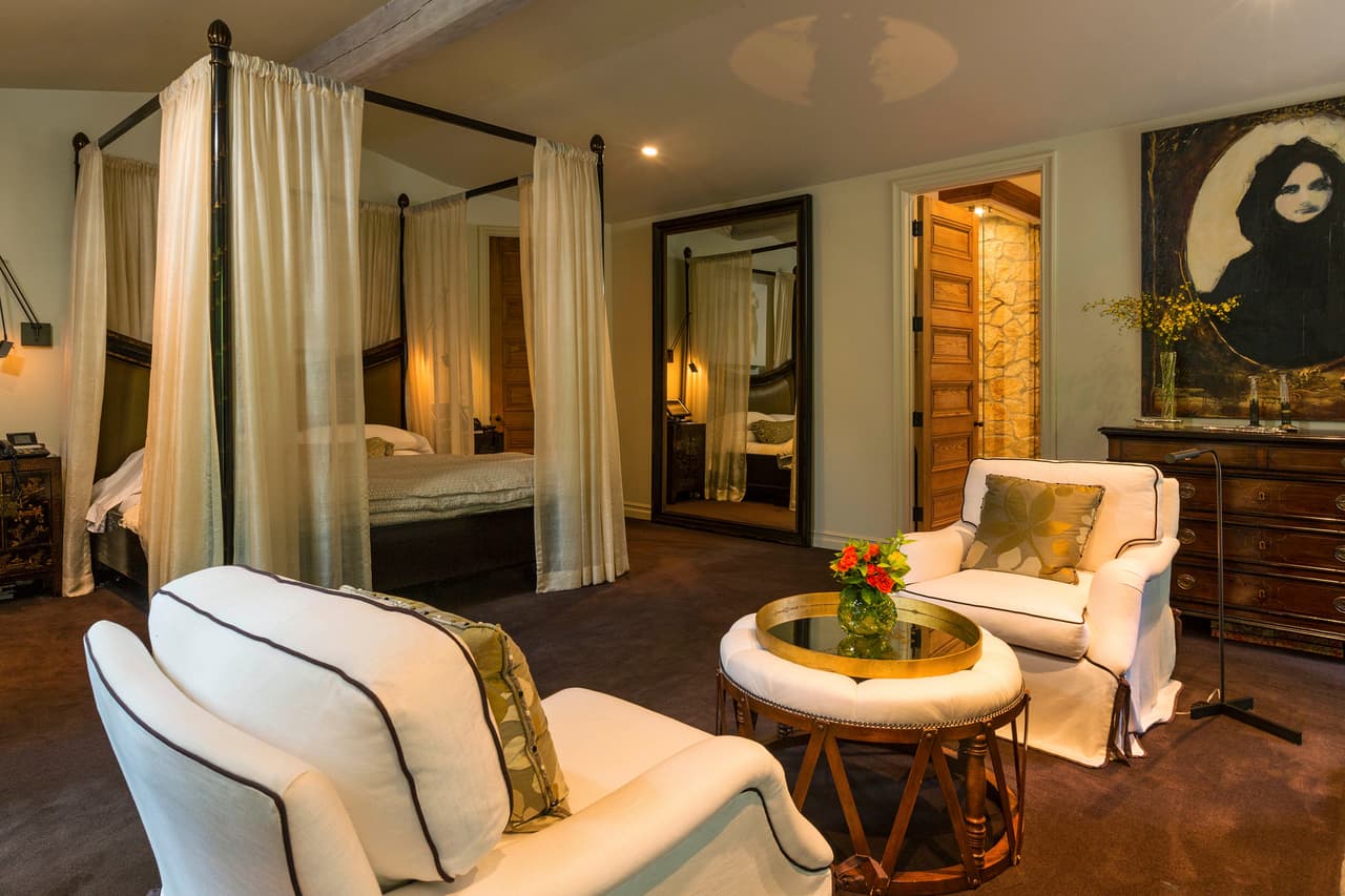 Las amenidades y lujos no paran ahí. Cuenta con una oficina/estudio, una sala de masajes y una suite para invitados.
<br>