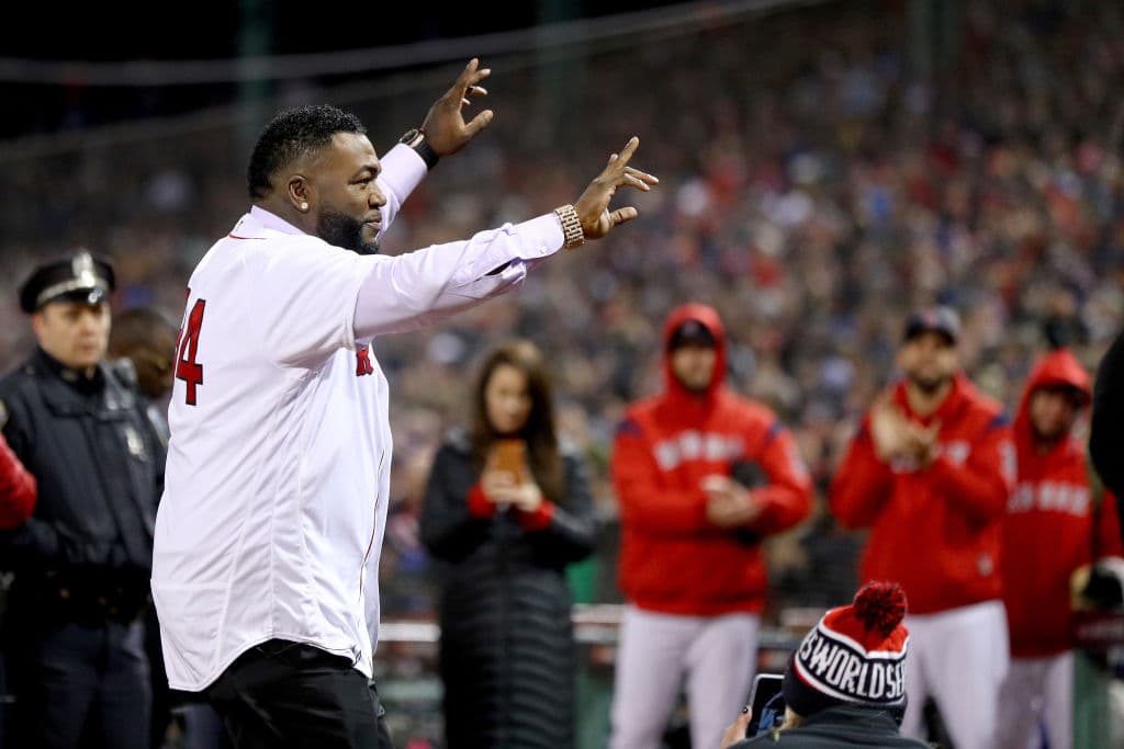 Los más recientes reportes, directamente con familiares y fuentes allegadas al pelotero, confirman que ha sido operado y que el pronóstico es que estará bien. Se manejó la palabra estable. Por fortuna parece ser que Ortiz estará presente en su propia ceremonia de entronización en el recinto de los inmortales en Cooperstown cuando venga su elegibilidad.