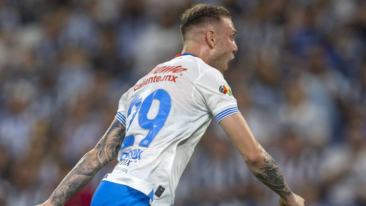 ¡Renovado! Rotondi firma extensión de contrato con Cruz Azul