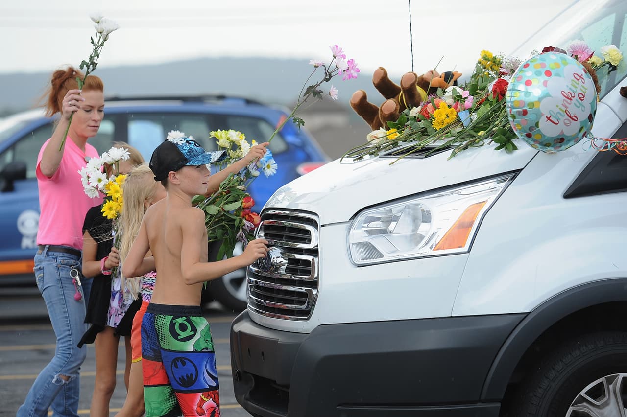 El gobernador del estado Mike Parson informó que 9 miembros de una misma familia perecieron en el accidente. Las edades dde los fallecidos van desde los 9 años hasta los 70. No se ha informado de la identidad de los fallecidos. (Photo by Michael Thomas/Getty Images)