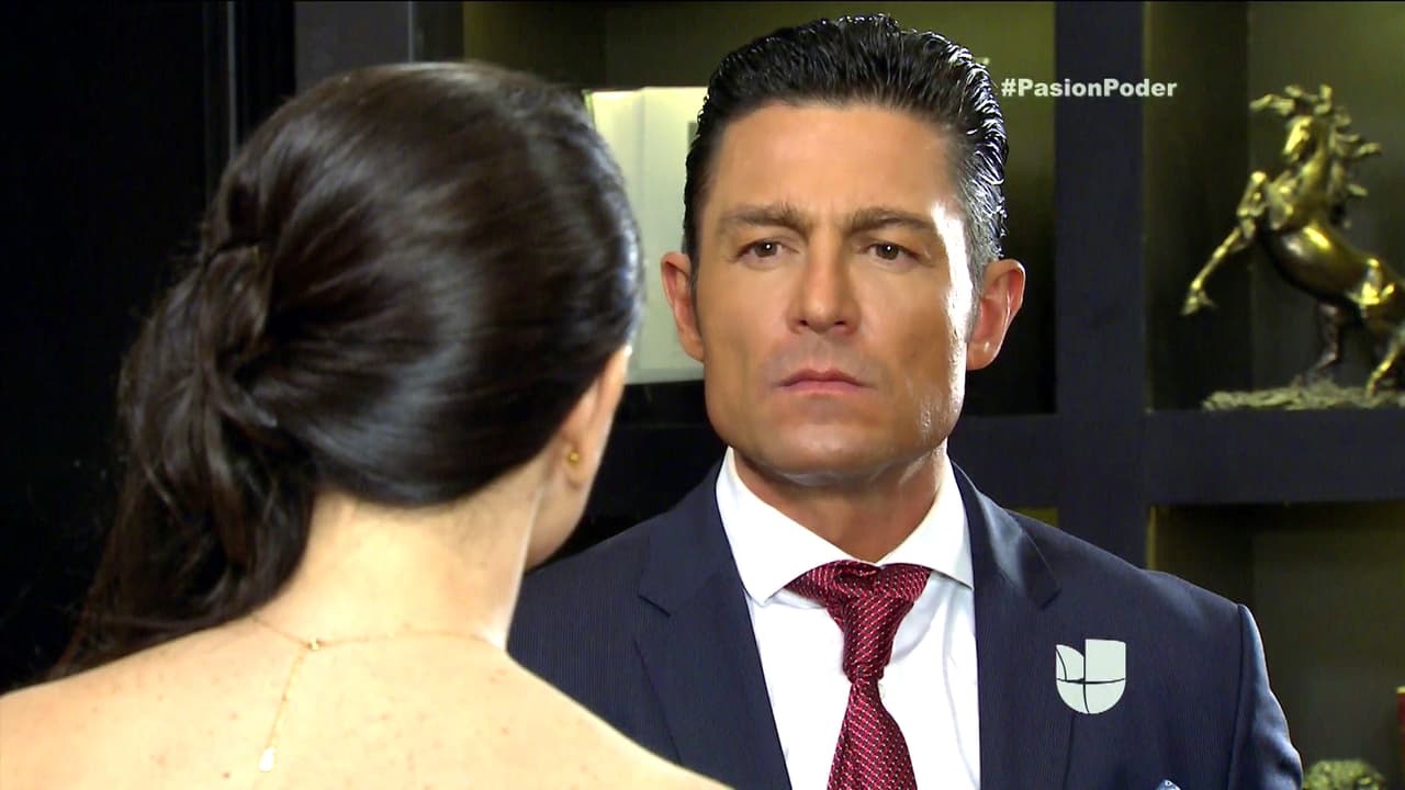 Y está furiosa contigo por callar la verdad tanto tiempo.