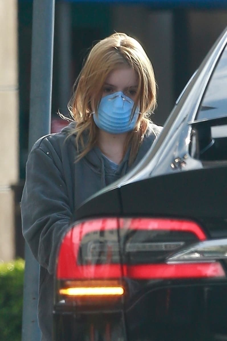 Ariel Winter, actriz de 'Modern Family', también tuvo muchos cuidados para salir a la calle.