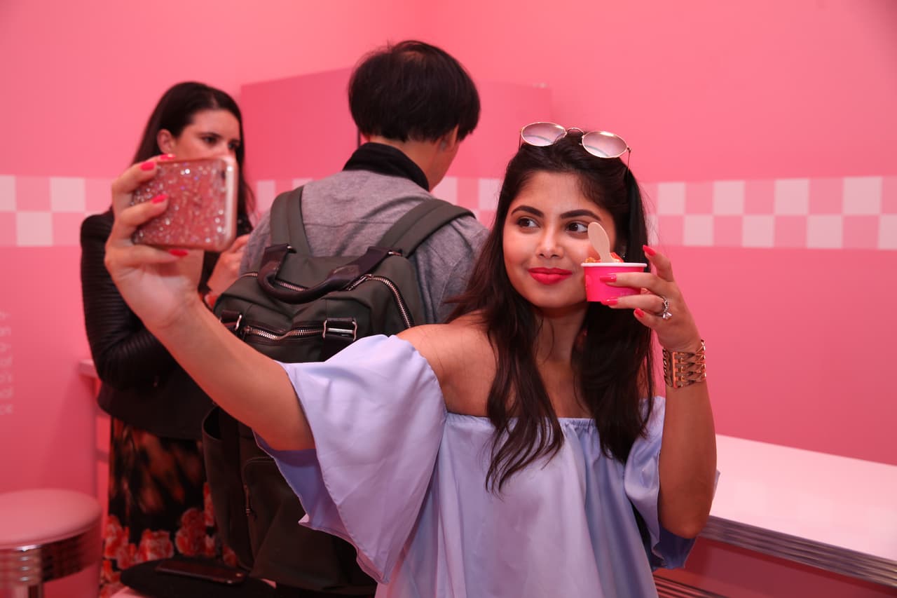 También habrá cafetería y bar.