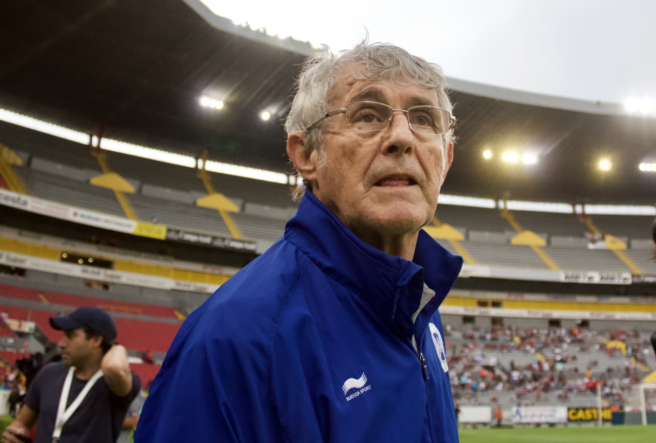 El extécnico del Tri Bora Milutinovic fue otra de las leyendas presentes en Guadalajara.