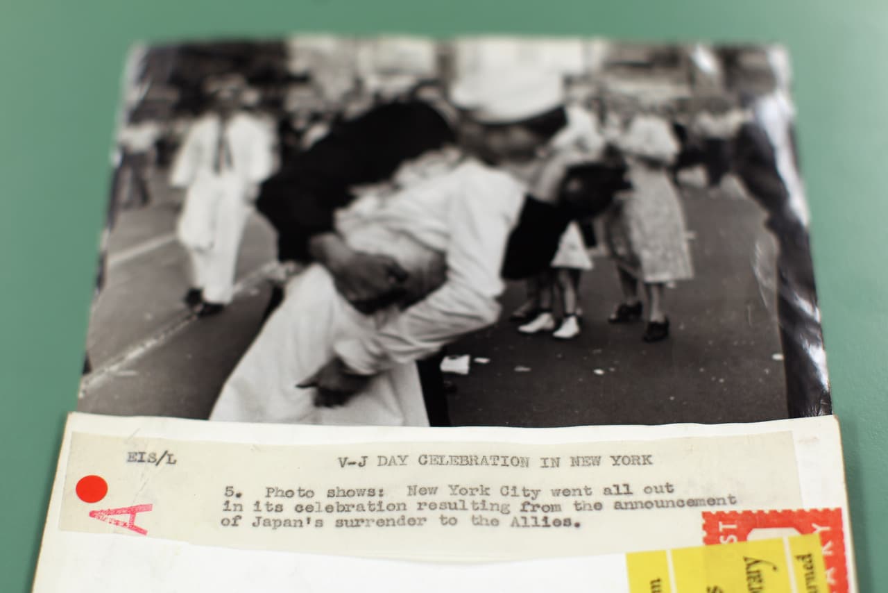 Murió la enfermera protagonista del icónico beso en Times Square al final de la II Guerra Mundial