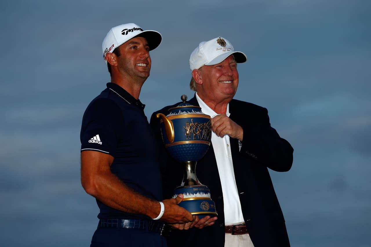 Incluso Trump ha tenido la oportunidad de entregarle premios cuando ha sido ganador.