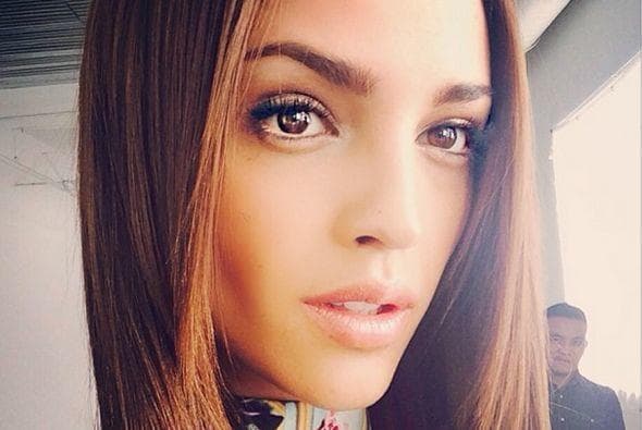 La coincidencia fue más grande, ya que 
<b><a href="http://www.univision.com/temas/eiza-gonzalez">Eiza</a></b> a través de su cuenta de Instagram compartió una foto en el Estadio de Francia donde disfrutó de la final de la Eurocopa. Esto fue desmentido por la propia actriz tiempo después.