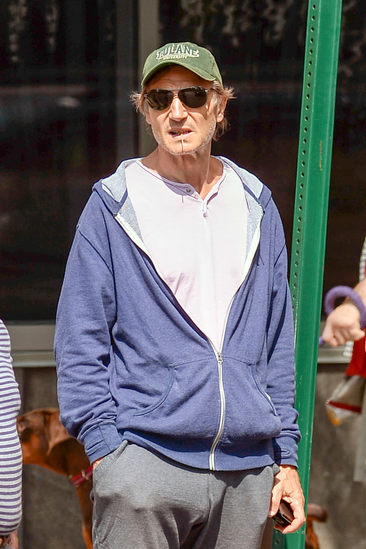 Bastante 'fachoso' y desmejorado.