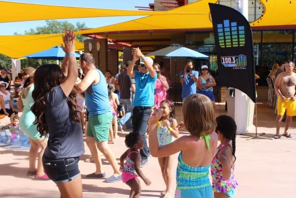 Una tremenda "Fiesta de Verano" disfrutaron cientos de personas en "Wet 'n' Wild, donde estuvieron presentes los talentos de nuestras emisoras de Uforia. 