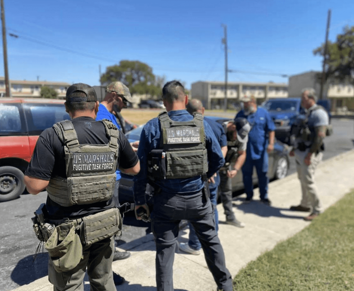 La operación se llevó a cabo en el oeste de Texas y se requirió de la ayuda del Departamento de Policía de San Antonio y de la Oficina del Fiscal de Distrito del Condado de Bexar.