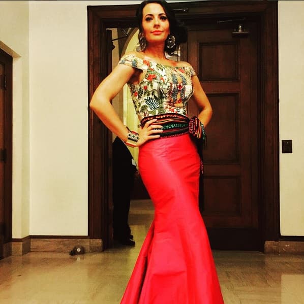 Del mismo día es ella. Guapa, inteligente y talentosa: tres elementos que hacen a Cecilia Galliano una mujer superdotada.