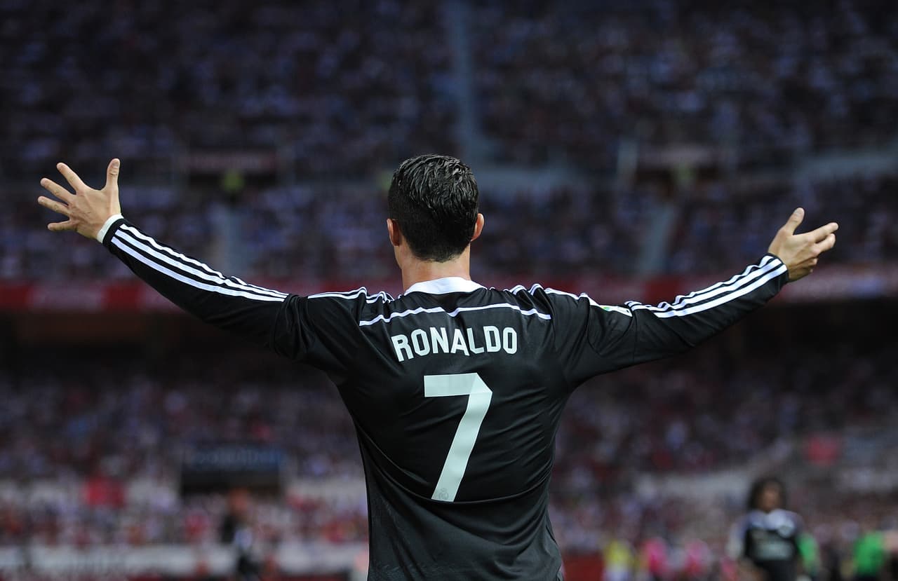 Cristiano Ronaldo dedicó camiseta del Real Madrid al Presidente de Nicaragua