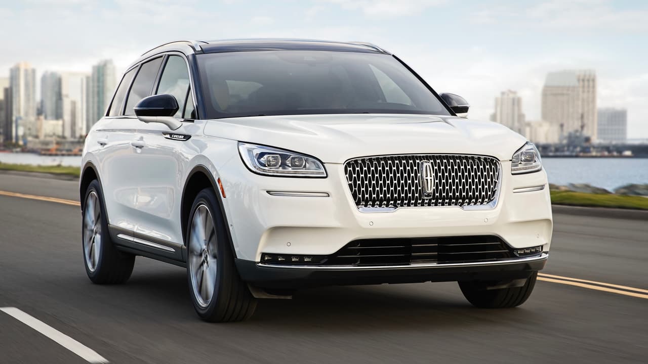 El sistema de tracción permanente es dinámico, variando automáticamente la distribución del troque entre el eje delantero y posterior. El sistema lo ajusta dependiendo del estilo de condición ejecutado y las condiciones de la ruta.