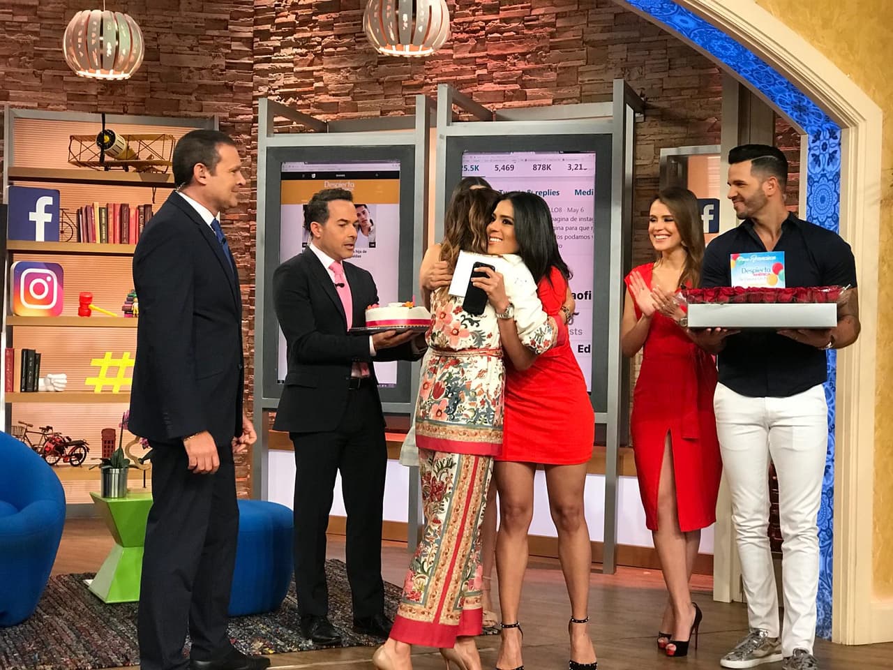 El equipo de Despierta América le había preparado varias sorpresas, aunque sin duda alguna la más especial fue a través de una carta.