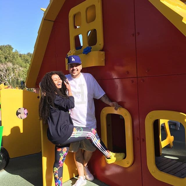 No se separan para nada.