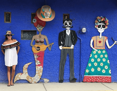 Siempre que tiene oportunidad, Karla regresa a su tierra para que sus hijas conozcan más de su cultura.