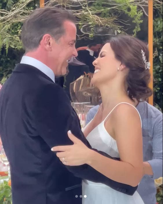 La ceremonia fue el pasado sábado 4 de junio y la pareja se rodeó de sus familias y algunos de sus más cercanos amigos. 
<br>