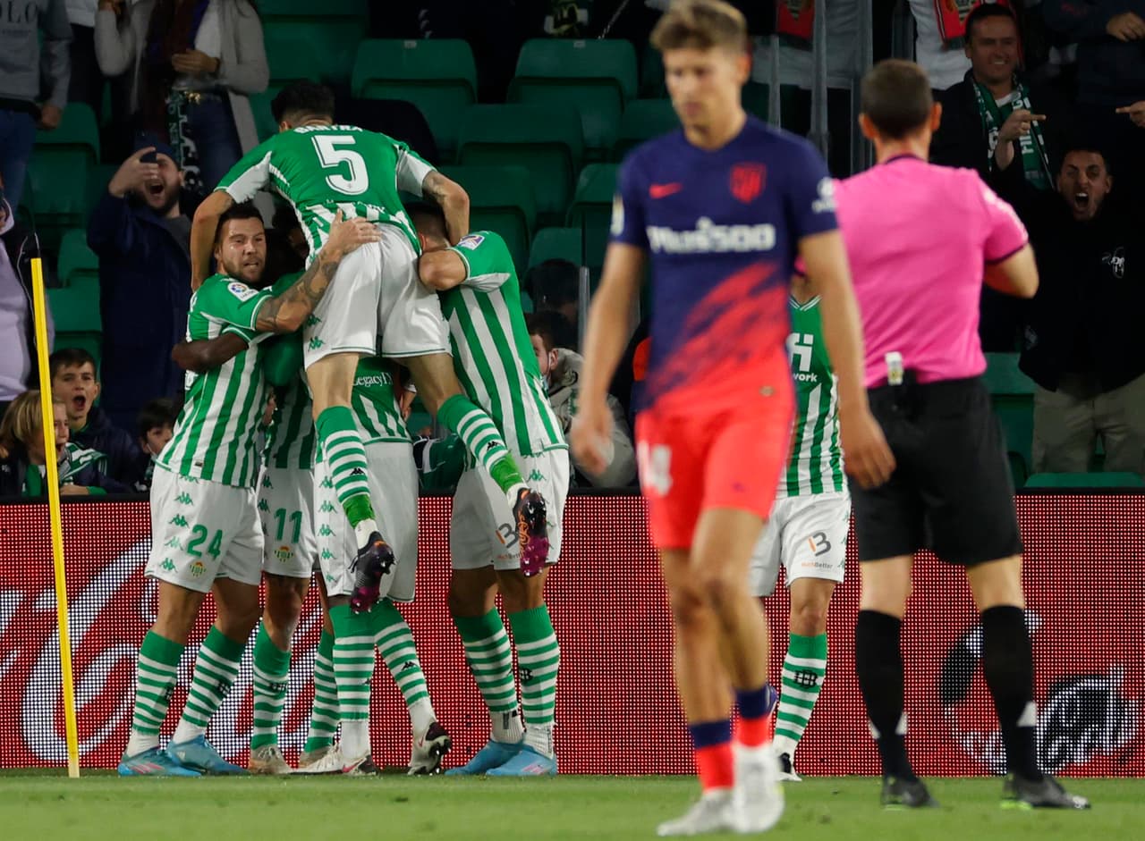 Victoria contudente del Atlético de Madrid ante el Betis con Guardado lesionado
