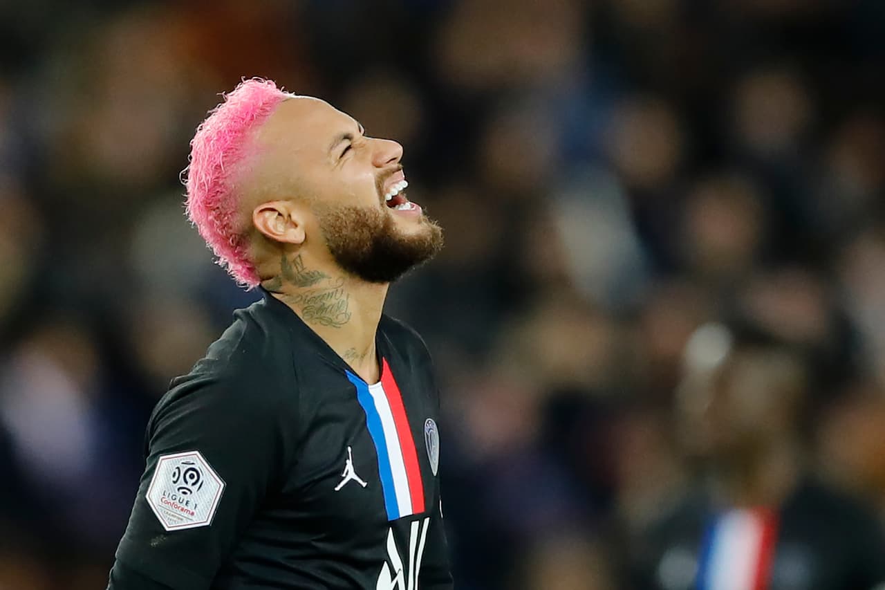 <b>Neymar | PSG</b>
<br>Valor actual: 128 millones de euros | Valor anterior: 160 millones de euros | Diferencia: -32 millones de euros | Porcentaje: -20%