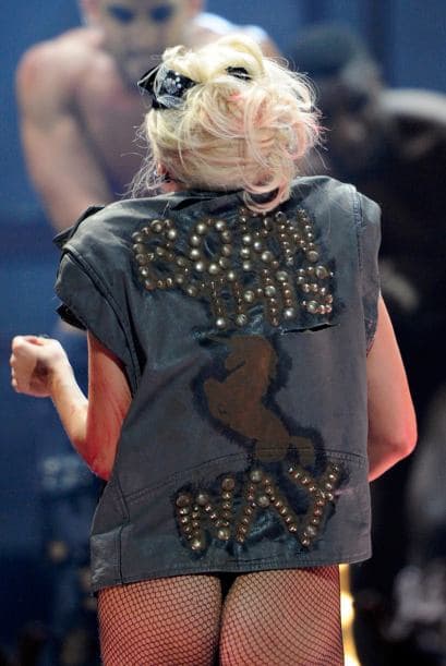 La reina de lo inimaginable llega a Los Ángeles este verano, y aún cuando la boletería está agotada, nos preguntamos si estamos listos para su creatividad sin límites.Te presentamos algunos de los looks más extraños de la creadora del "ARTPOP". ¿Quieres ver más? Las fotos que no te puedes perder aquí