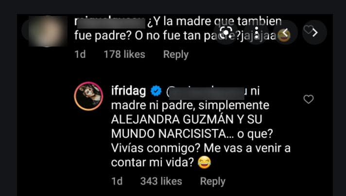 En más de alguna ocasión, la joven también ha descrito a su mamá de esa manera. De acuerdo con la reconocida Mayo Clinic, uno de los rasgos del trastorno de la personalidad narcisista es que existe 
<b><a href="https://www.mayoclinic.org/es-es/diseases-conditions/narcissistic-personality-disorder/symptoms-causes/syc-20366662" target="_blank">"una carencia de empatía por los demás"</a></b>. Además, quien lo padece suele "tener incapacidad o falta de voluntad para reconocer las necesidades y los sentimientos" de otras personas.