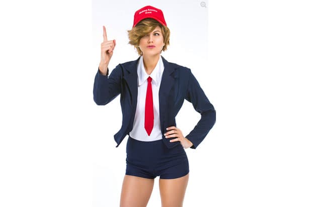 Una sexy política llamada "Donna T. Rumpshaker".