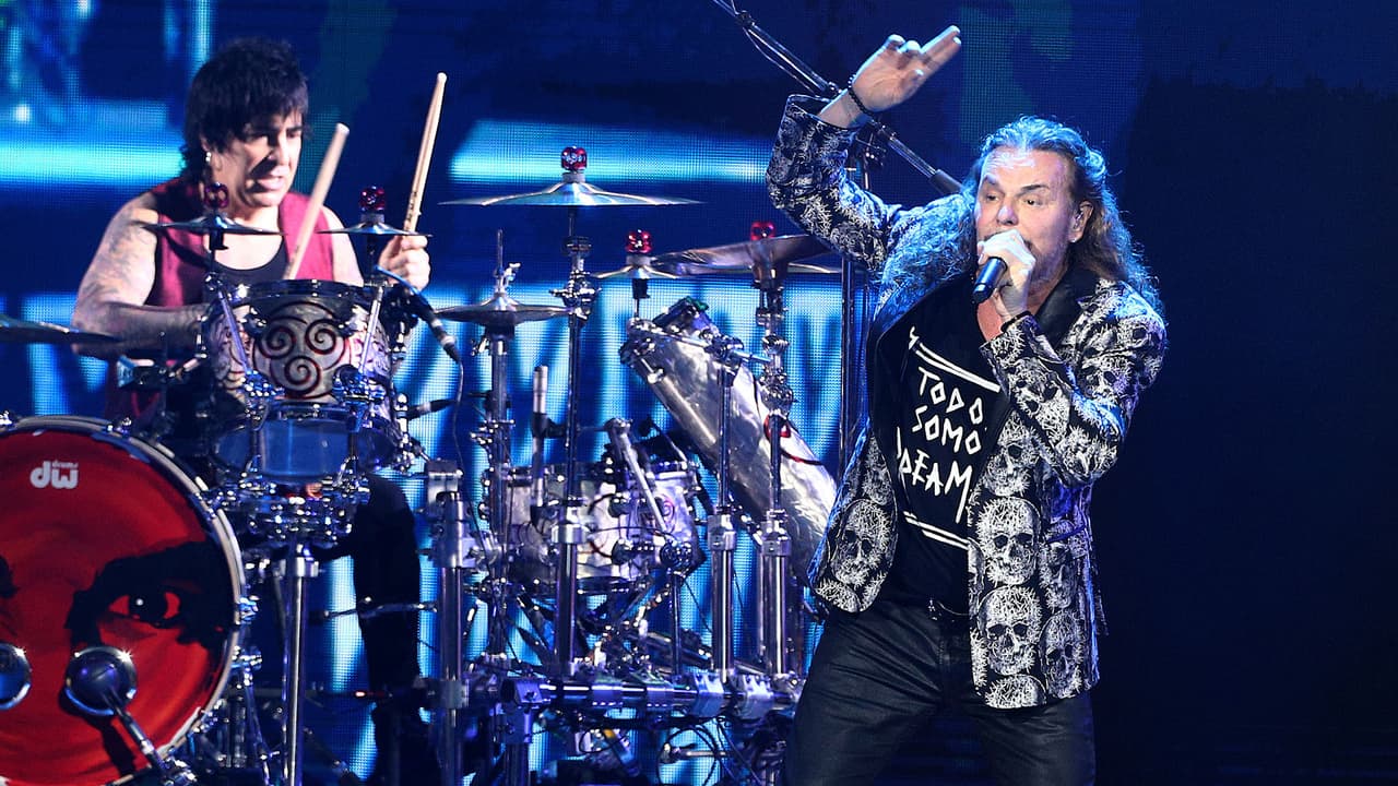 ¿Qué hace el vocalista de Maná cuando olvida la letra de una canción? Hablamos con el grupo desde Los Ángeles