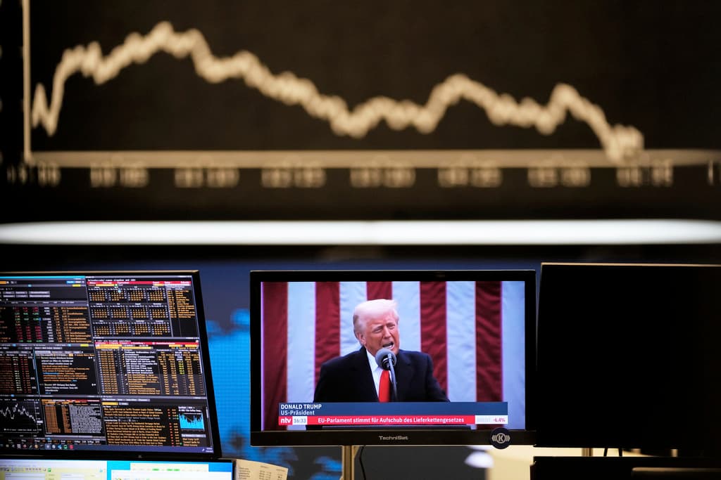 Se desploma la Bolsa de Nueva York por los aranceles de Trump: los temores de una recesión son más reales