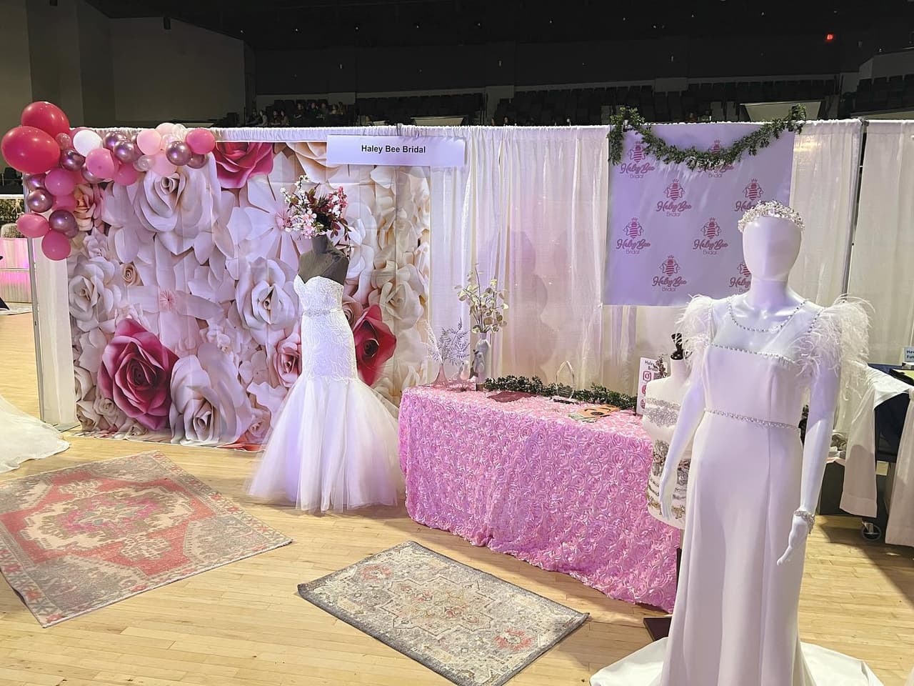 <b>Georgia Bridal Show</b>
<br>
<b>Fecha</b>: 6 de agosto 
<br>
<b>Lugar</b>: Cobb Galleria Center. 2 Galleria Pkwy SE. Atlanta, GA 30339
<br>
<b>Sitio web</b>: 
<a href="https://www.georgiabridalshow.com/">https://www.georgiabridalshow.com/</a> 
<br>
<br>Feria de bodas en el Cobb Galleria Center.