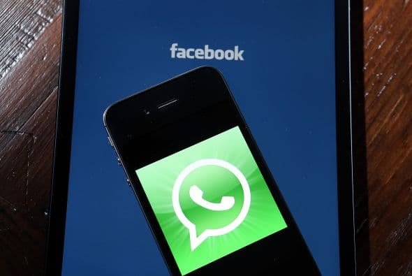 En solo cinco años, el servicio de mensajería instantánea para teléfonos inteligentes WhatsApp conquistó a casi 500 millones de usuarios. La empresa emergente creada en 2009 en Silicon Valley tomó su nombre de un juego de palabras de la expresión "What's Up", que quiere decir "Qué hay de nuevo", según su página web.