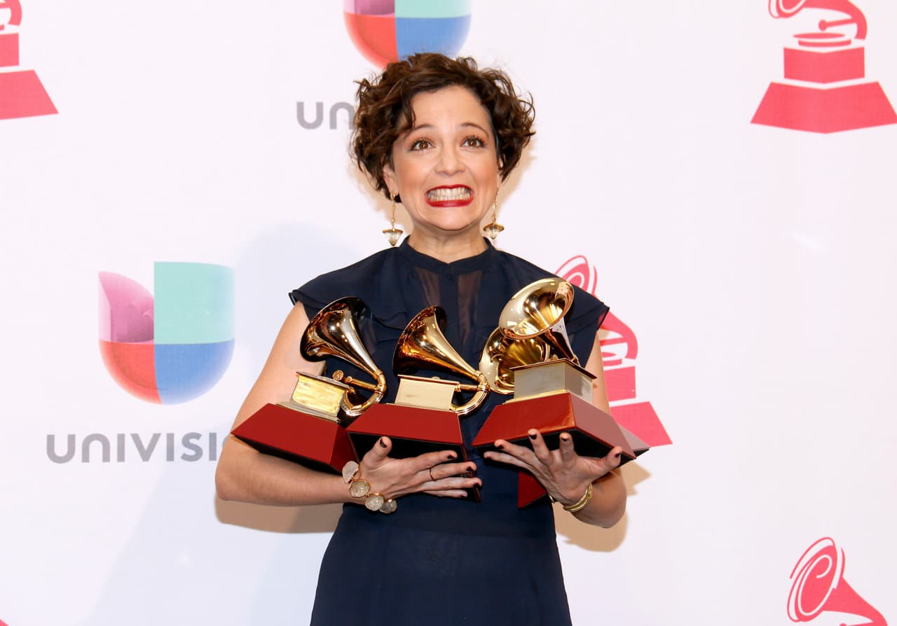 Natalia Lafourcade pretende conocer las raíces de la música mexicana