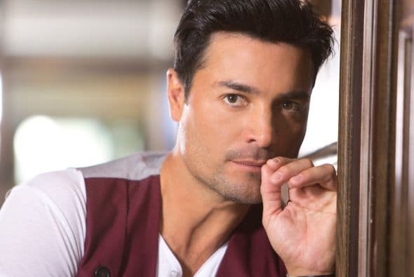 Pero el boricua se negó y sólo le contestó: “Yo te veo de otra manera”. Es decir, sólo como amiga, explicó la rubia cantante.