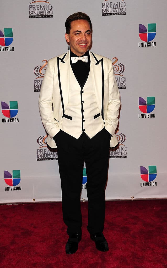 En 1991, grabó su primer disco ‘Agua Nueva’, que incluye la canción ‘No podrás’ y en 1994, con su tercer álbum de estudio, ‘El camino del alma’ alcanzó el primer lugar de popularidad gracias al tema ‘Mañana’ de Juan Gabriel. 
<br>
<br>Tiene tres hijos, Rafaela Castro, Simone Candy y Mikhail Zaratustra.