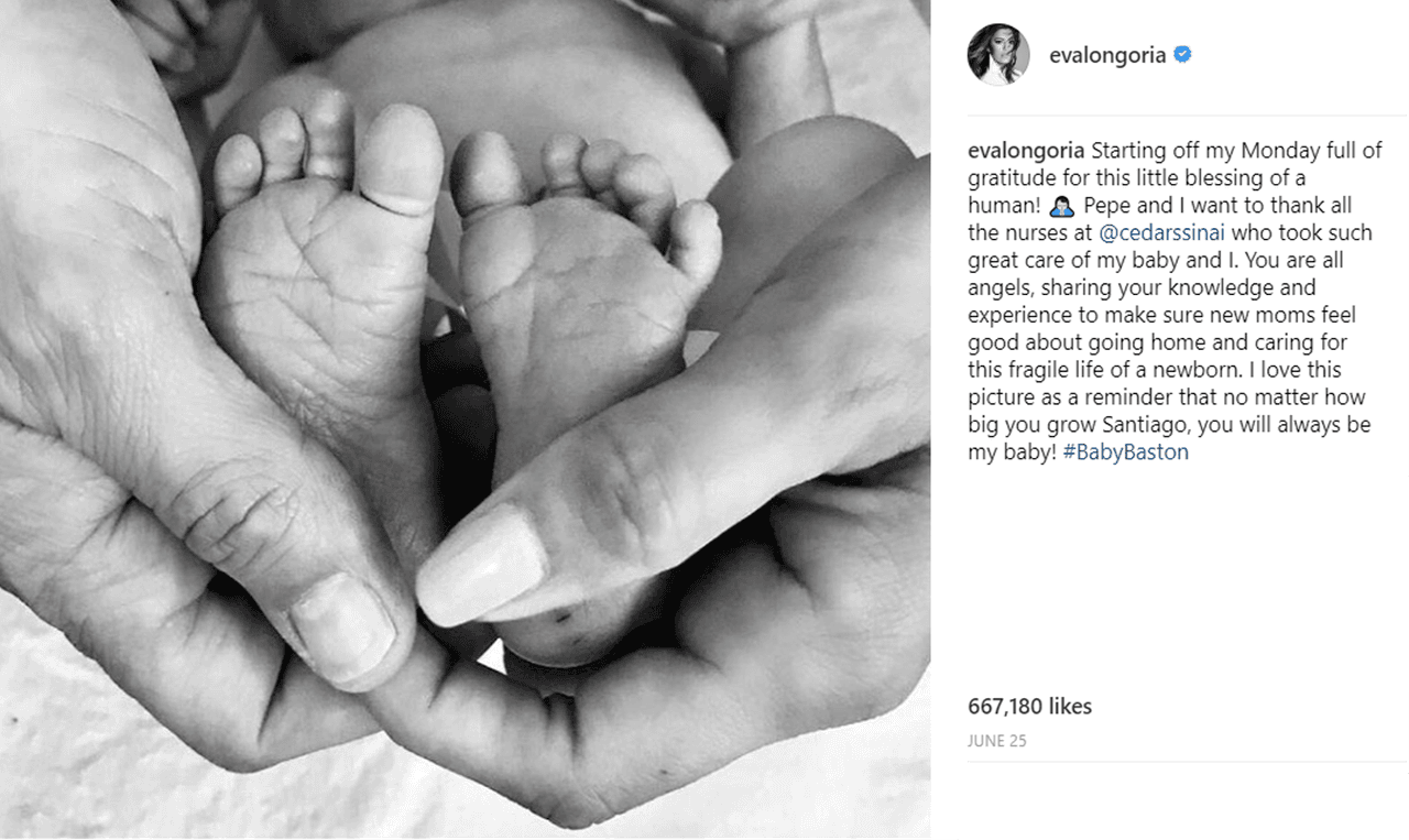 Pero la actriz también compartió esta tierna captura para agradecer al personal del hospital 
<a href="https://www.cedars-sinai.org/?gclid=CjwKCAjwhqXbBRAREiwAucoo-5kIwk--NBmBbCxfIRLGQyLOC7T1YsVdT8Gw0txPo_Qe7lh7a8F1pRoCtgYQAvD_BwE">Cedars-Sinai</a> donde dio a luz. "Adoro esta foto como un recordatorio de que, aunque crezcas, siempre serás mi bebé", escribió.