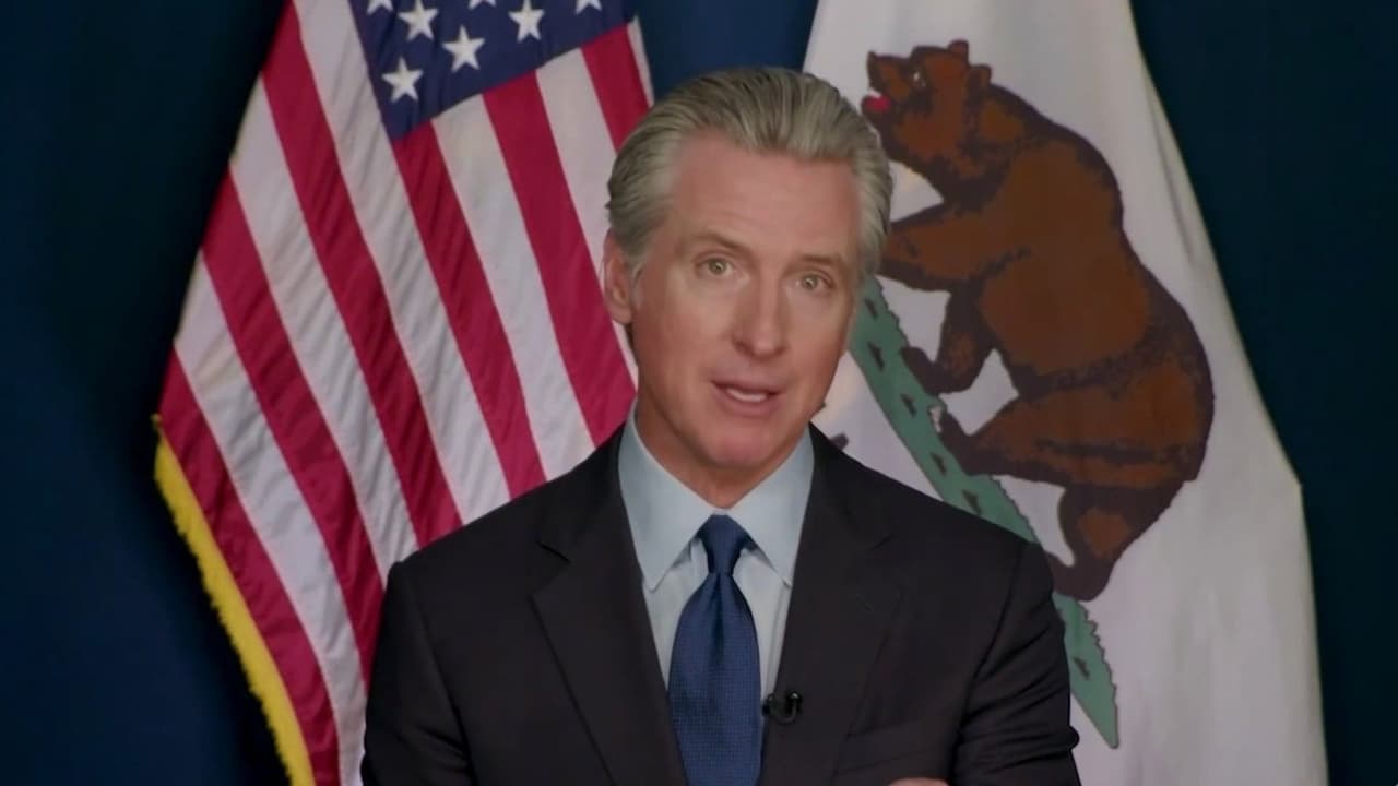 Las nuevas restricciones del gobernador de California que limitan las tácticas de ICE en el estado