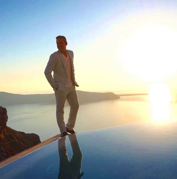 Alejandro Chabán: "#hastapronto #Greece". (junio 19, 2016)